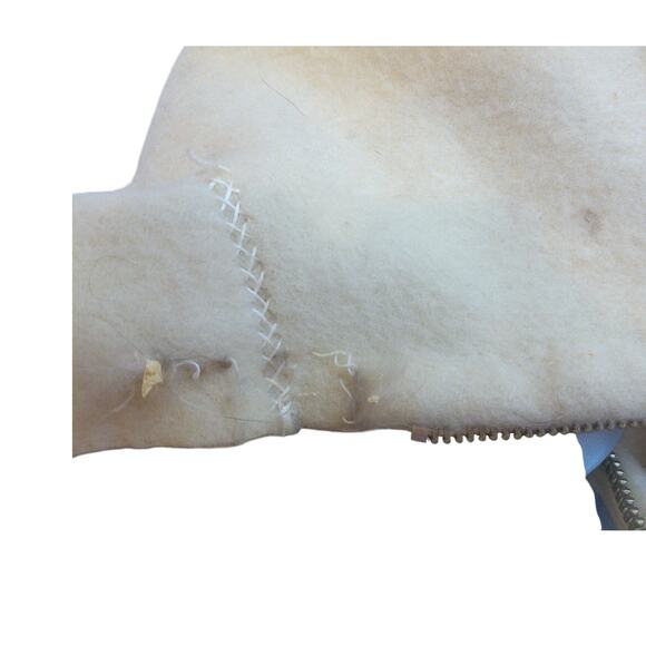 Vintage Canadian Inuit Wool Jacket with Embroidered Flowers READ AS IS - Picture 5 of 15